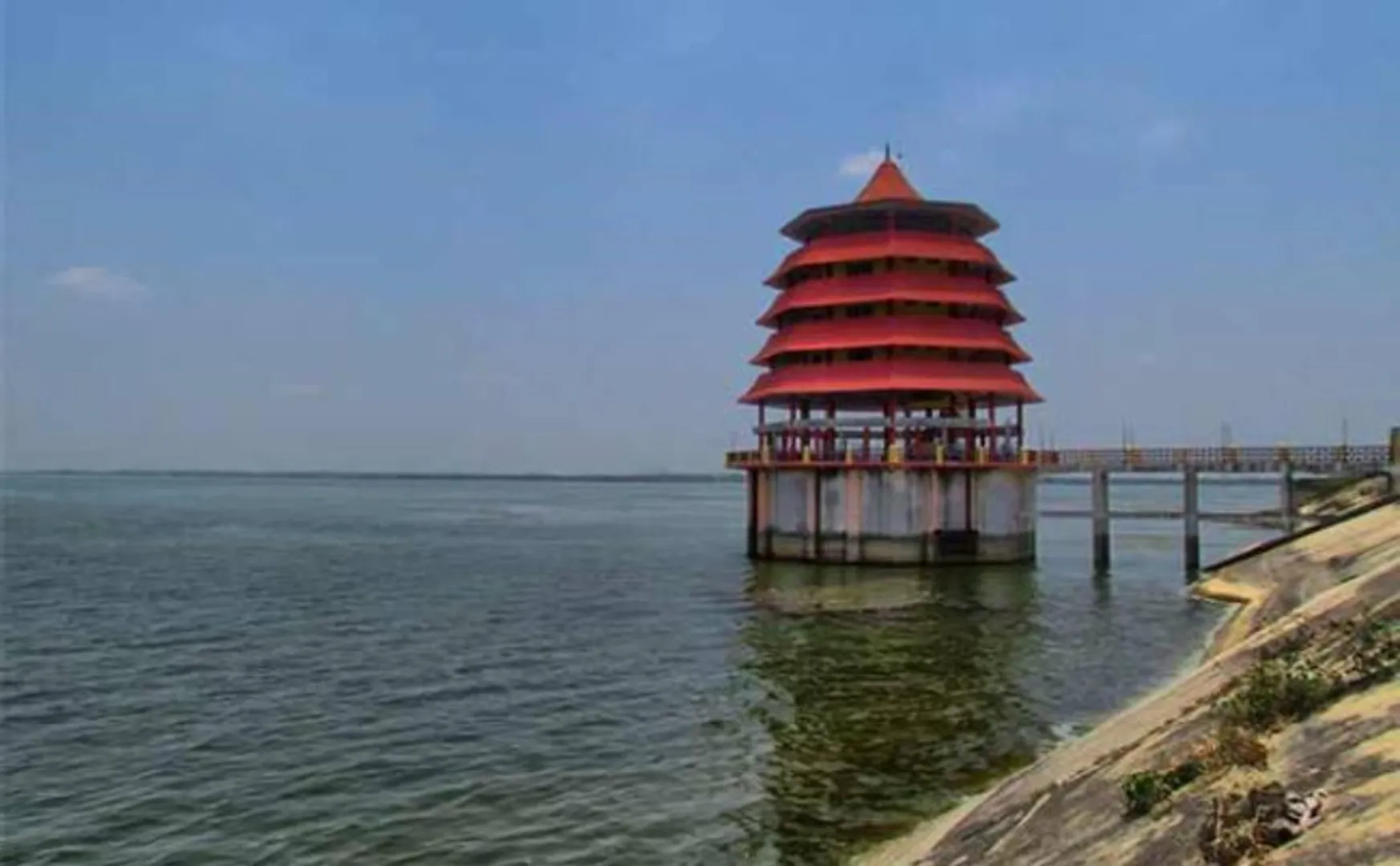 When will the floodwaters from Puzhal and Sembarambakkam lakes open? - Announcement!